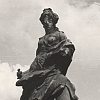 Rzeba w Ogrodzie Saskim na tle kolumnady pałacu, Warszawa w obiektywie nieznanego Niemca w latach okupacji (1940) 1943-1944, nr zesp. 1629/IV, sygn. 468